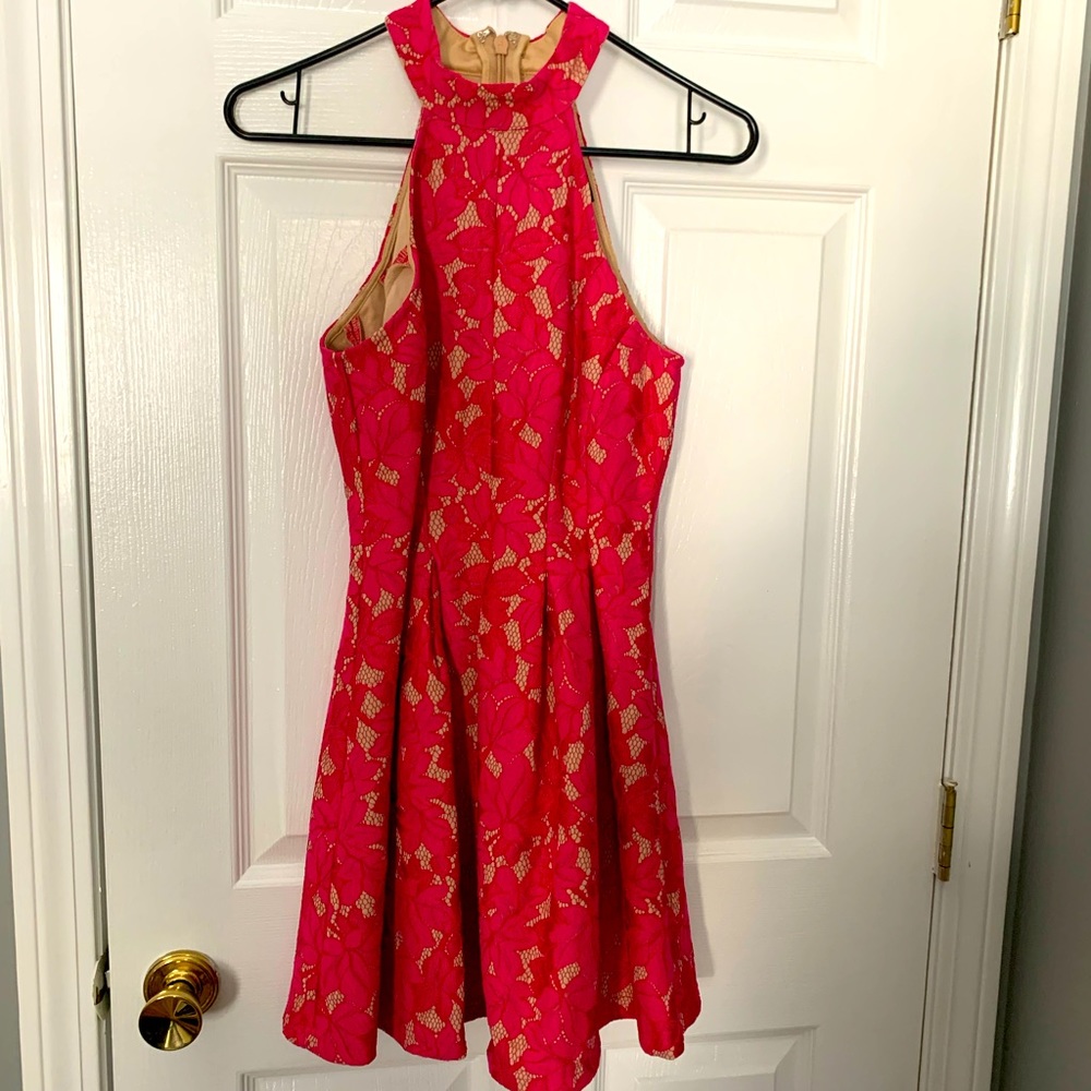 Lulu’s pink dress
